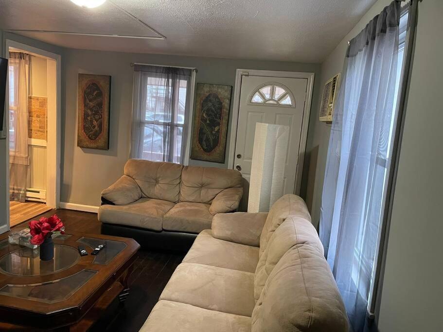 Comfortable Home Away From Home 东哈特福德 外观 照片